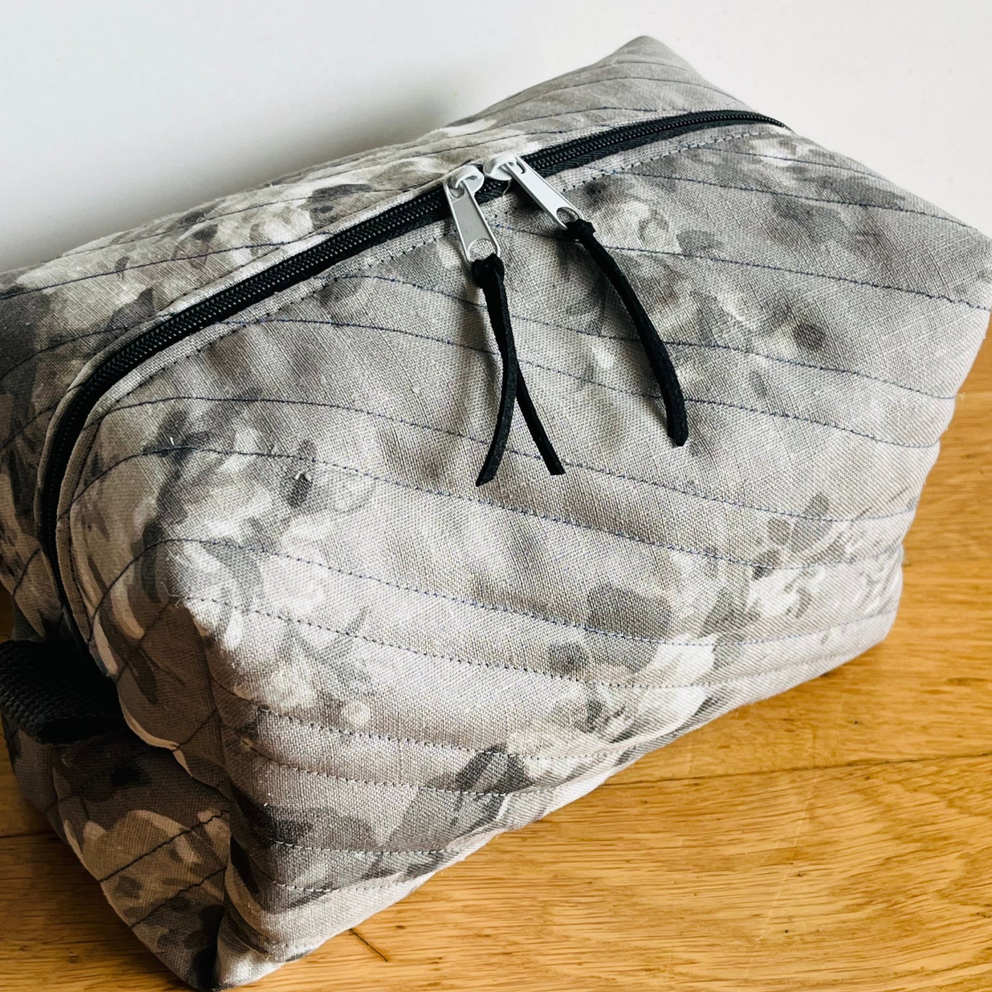 Large Grå BeautyBag